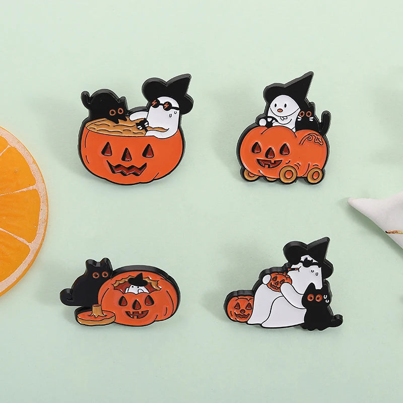 Halloween Pumpkin Animal Enamel Pins Ghost Capybara Grim Reaper Duck Spooky Season Brooches Lapel Badge Jewelry Gift for Friends