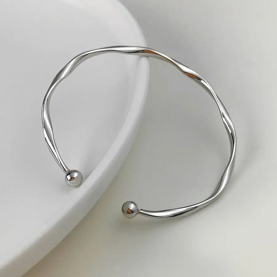 Simple and Stylish Silver Twist Bracelet for Women