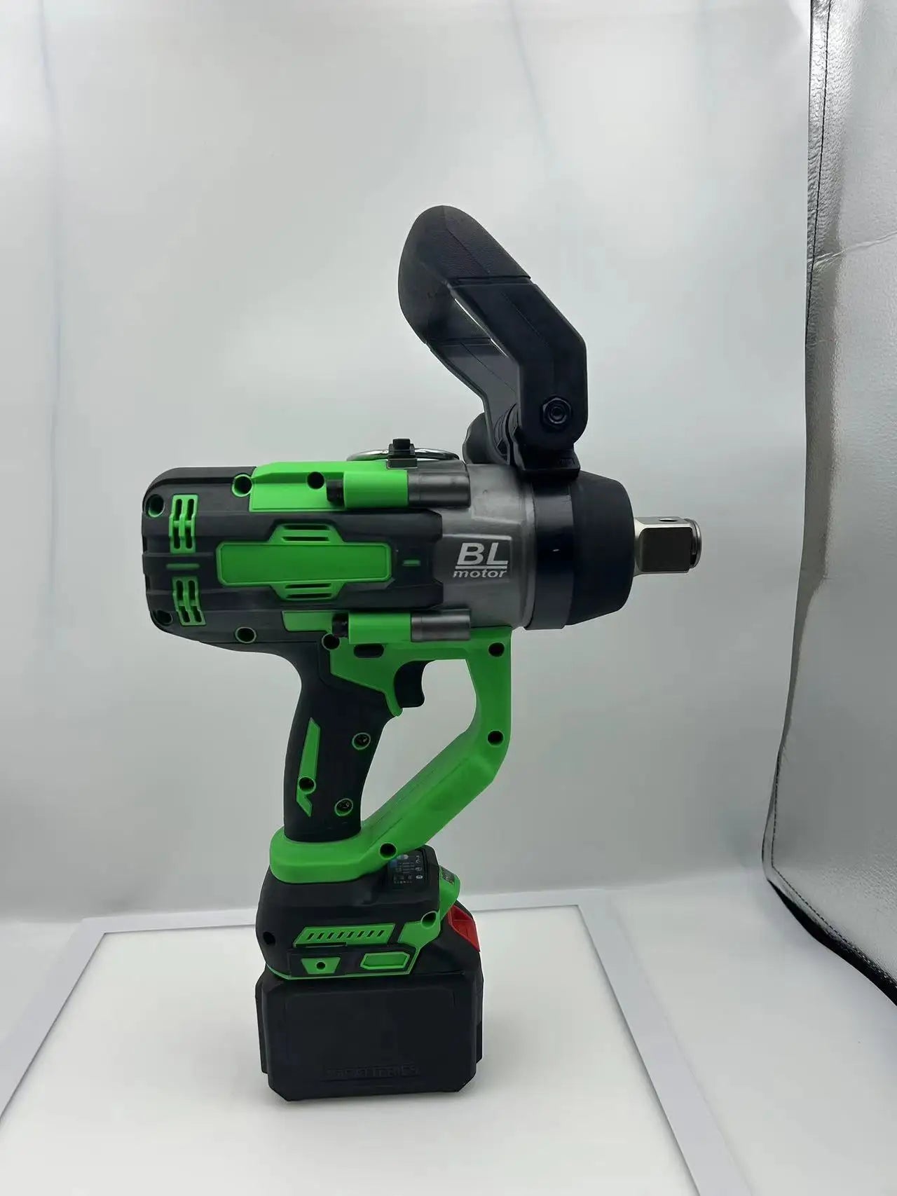 Máy Siết Bu Lông Không Chổi Than 3000N.M 3/4 Inch - Daisan Mart
