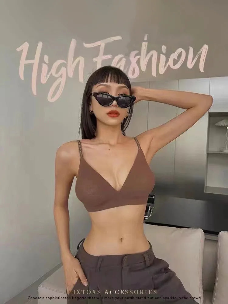 Sexy women's bra without underwire, deep V neck, personality straps