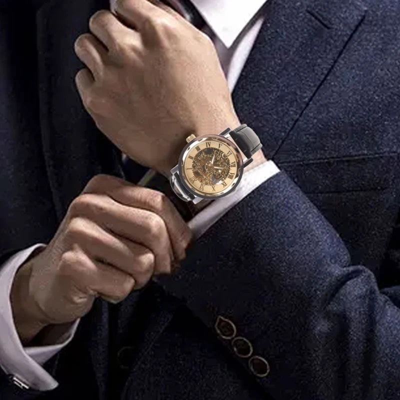 Đồng hồ nam cơ lộ máy dây da đen mặt vàng thể thao