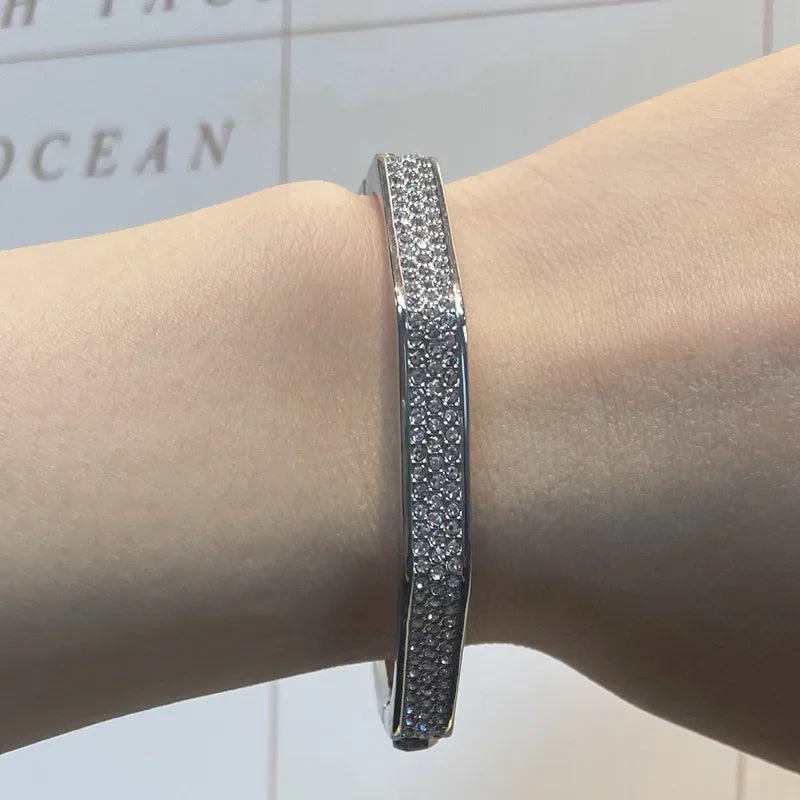 2025 Women's Jewelry Set: Gold, Silver, and Unique Gemstones