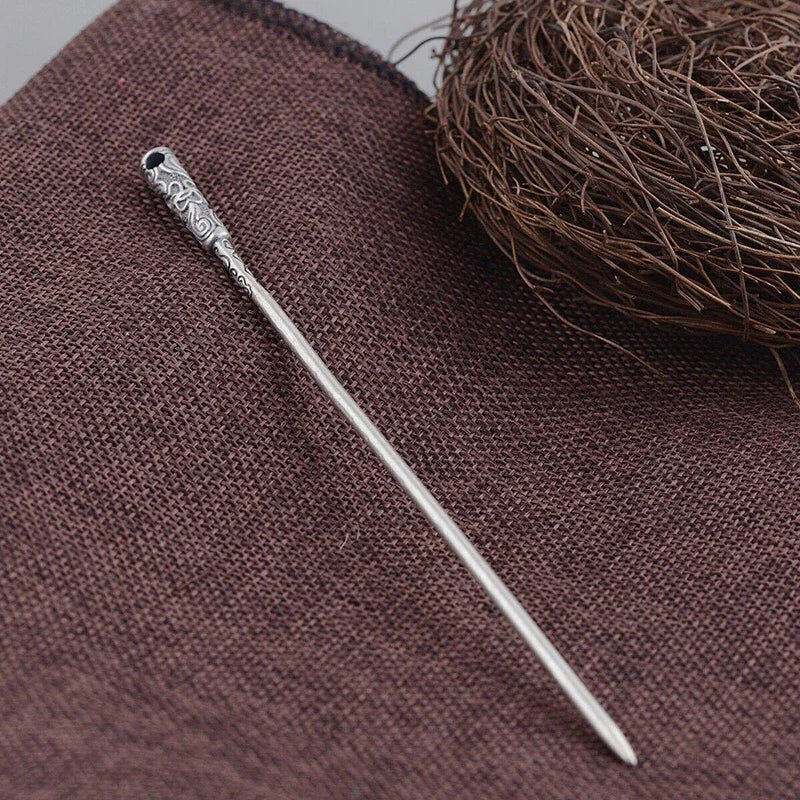 Elegant Silver Hairpin with Classic Charm