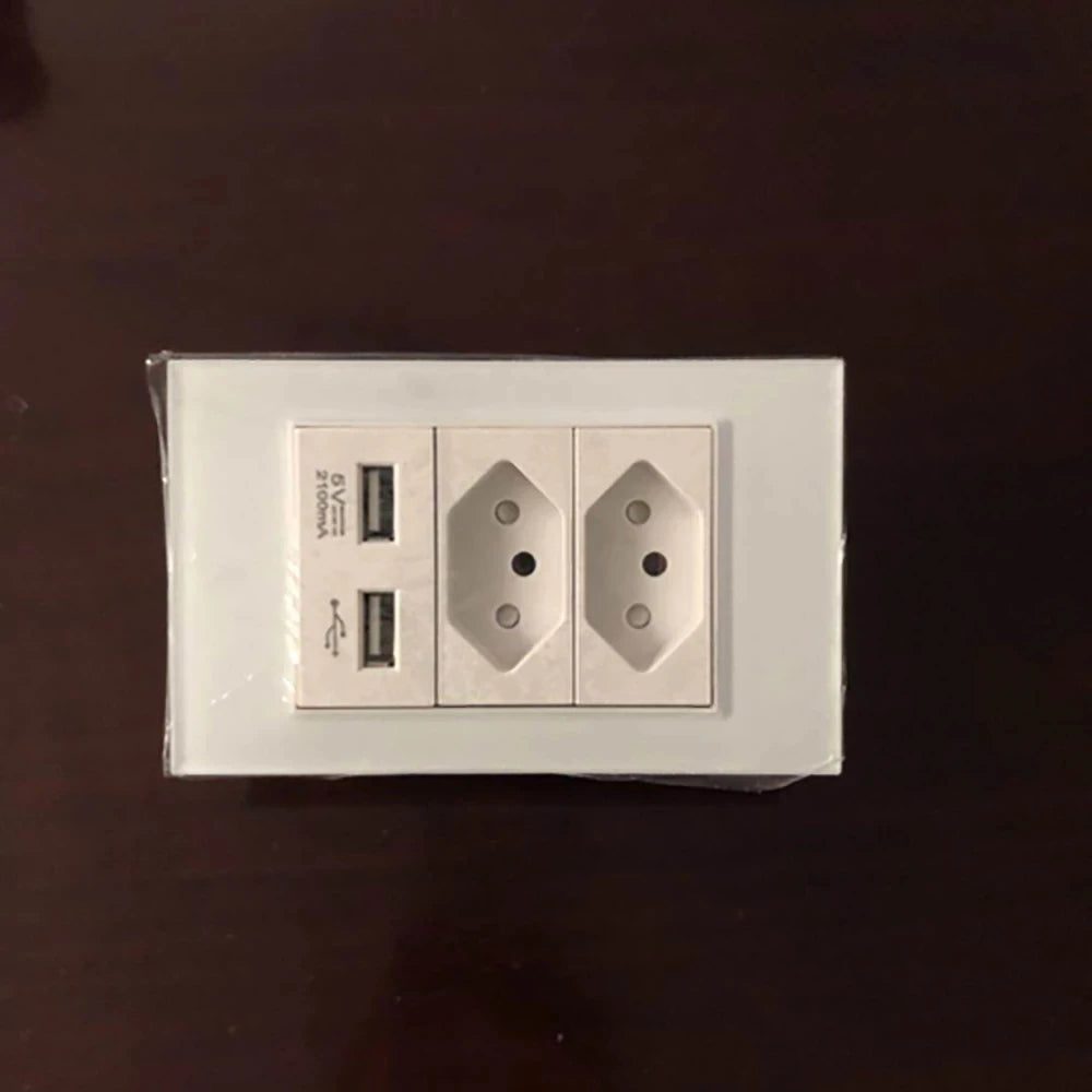 Ổ Cắm Điện Kèm Cổng USB Kính Cường Lực Brazil 118