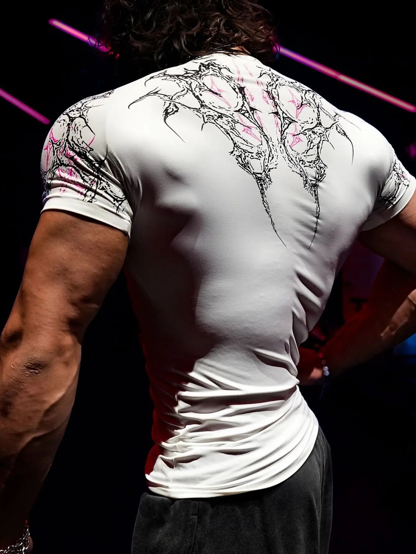 Men's Gym Sports T-Shirt Quick Dry Body-hugging Workout Shirt