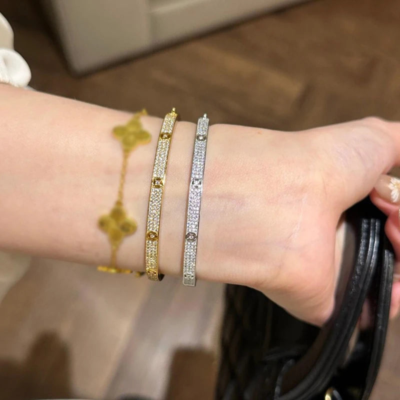 Classic luxury semi-circular 925 silver ring with stones