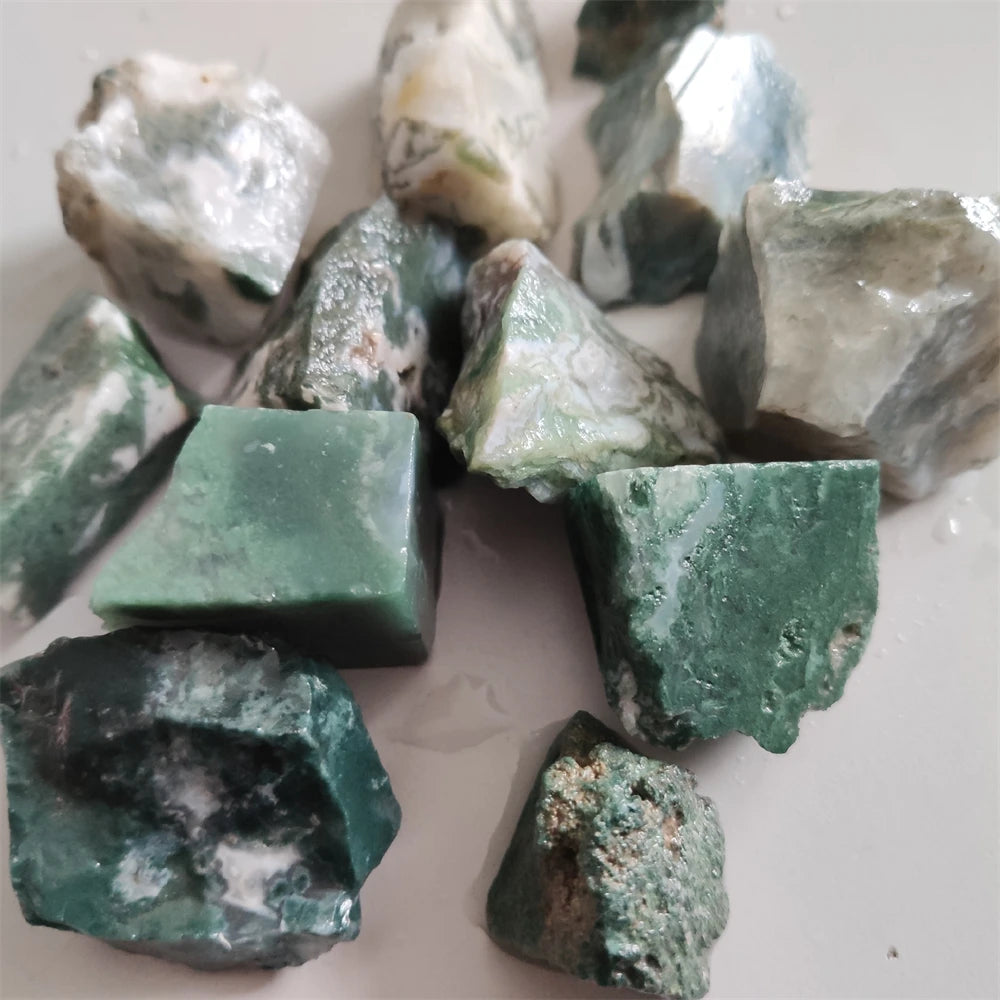 Natural Moss Quartz Stone for Decoration &amp; Healing