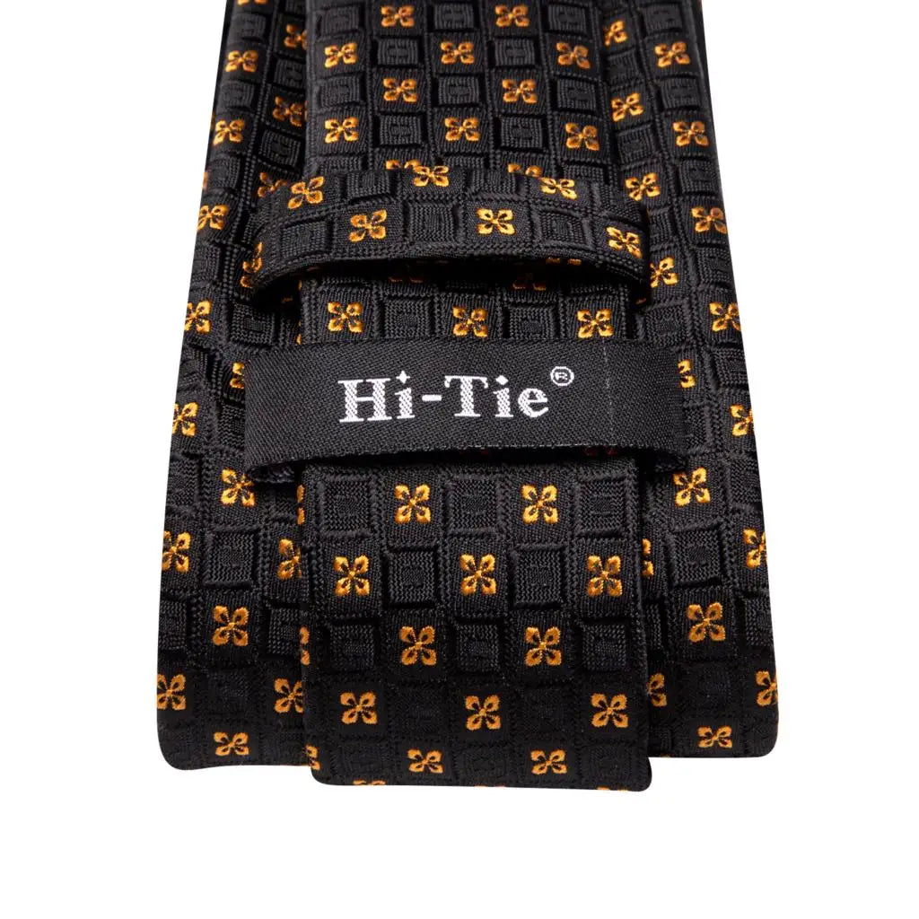 Cà vạt lụa đen vàng sang trọng Hi-Tie cho chú rể