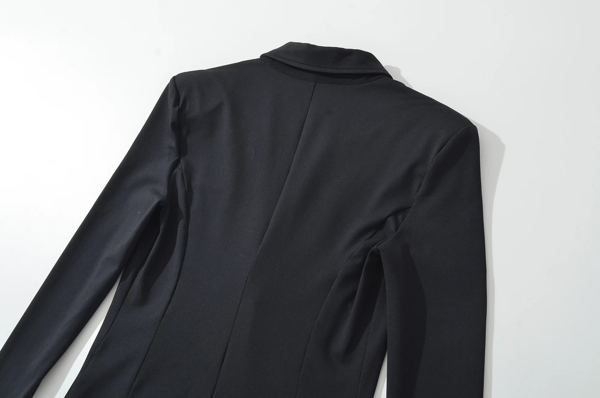 Body Đen Nữ Retro 2025 Tay Dài Cổ Vest Quyến Rũ - Daisan Mart