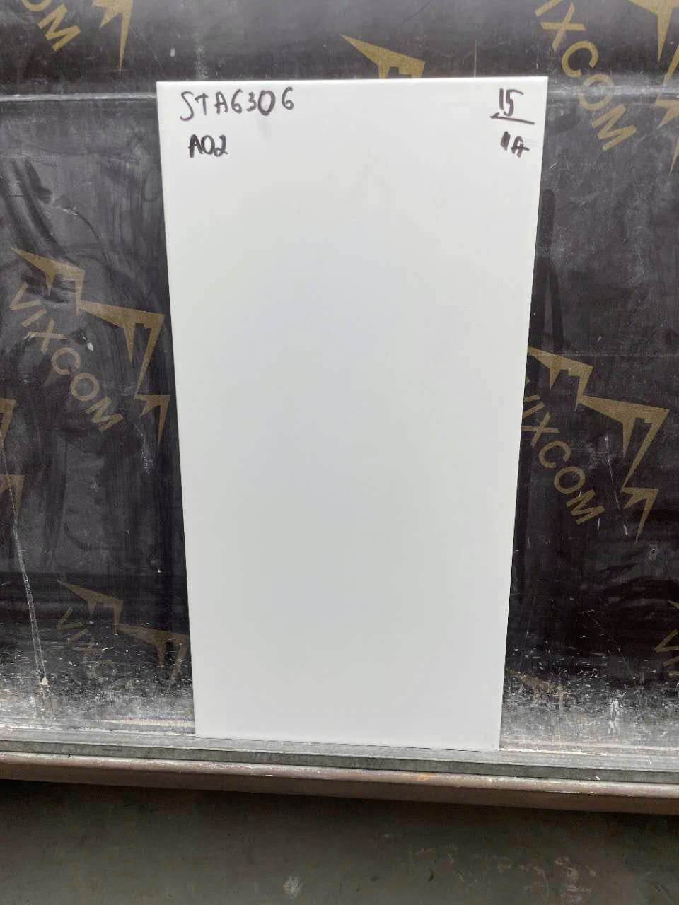 30x60 white matte tile type 1 code STA6306
