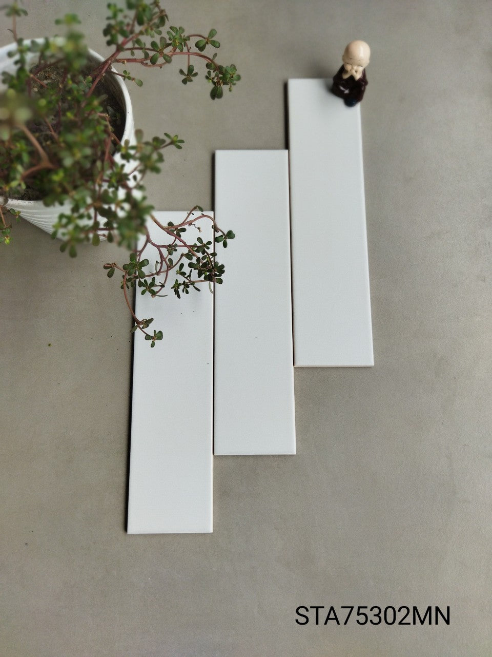 Flat matte light gray tile 75x300mm code STA75302MN_SA
