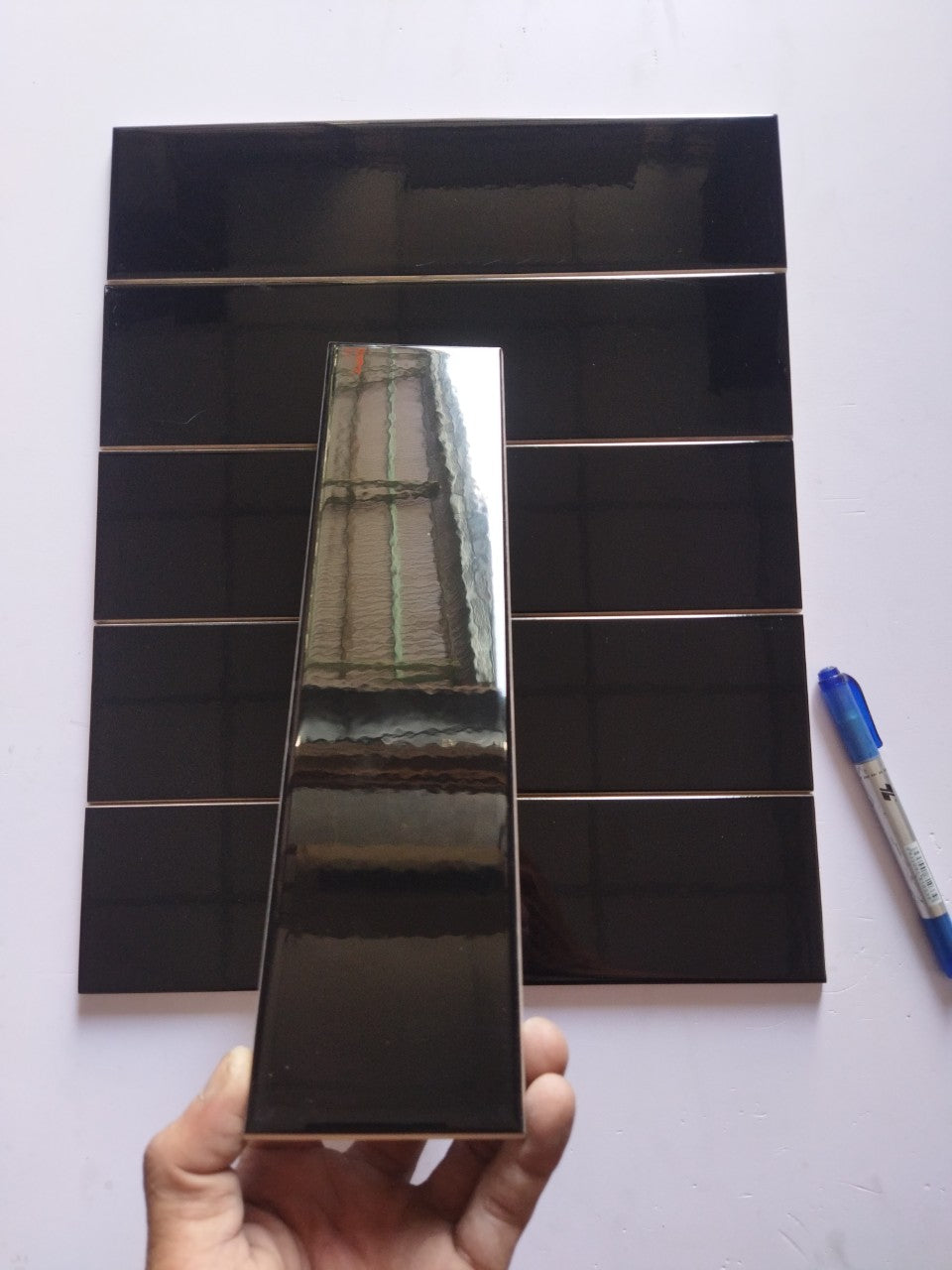 75x300mm flat glossy black tile, grade 1, code 101068401