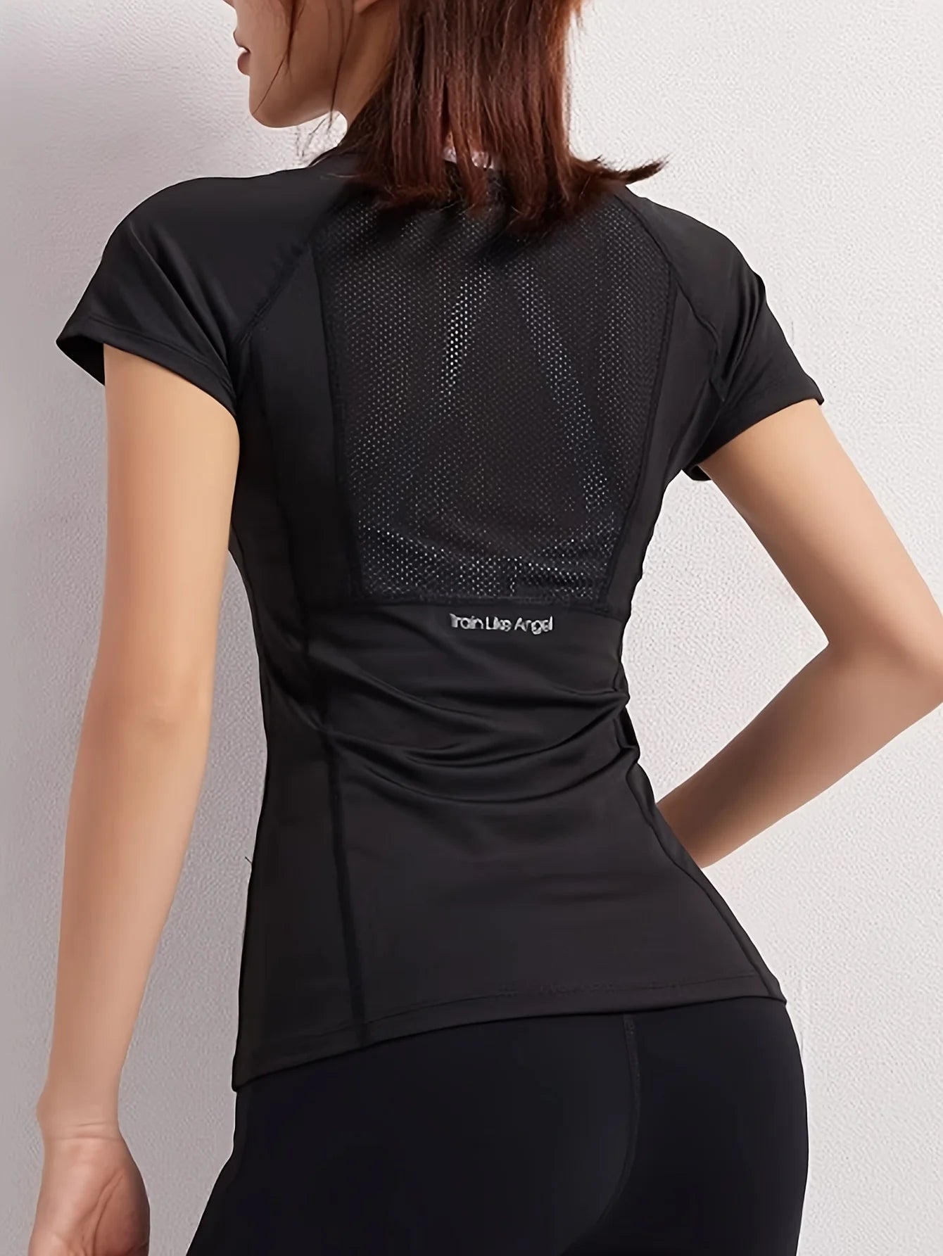 Áo Thể Thao Nữ Lưng Đẹp, Nhanh Khô, Thoáng Mát - Daisan Mart