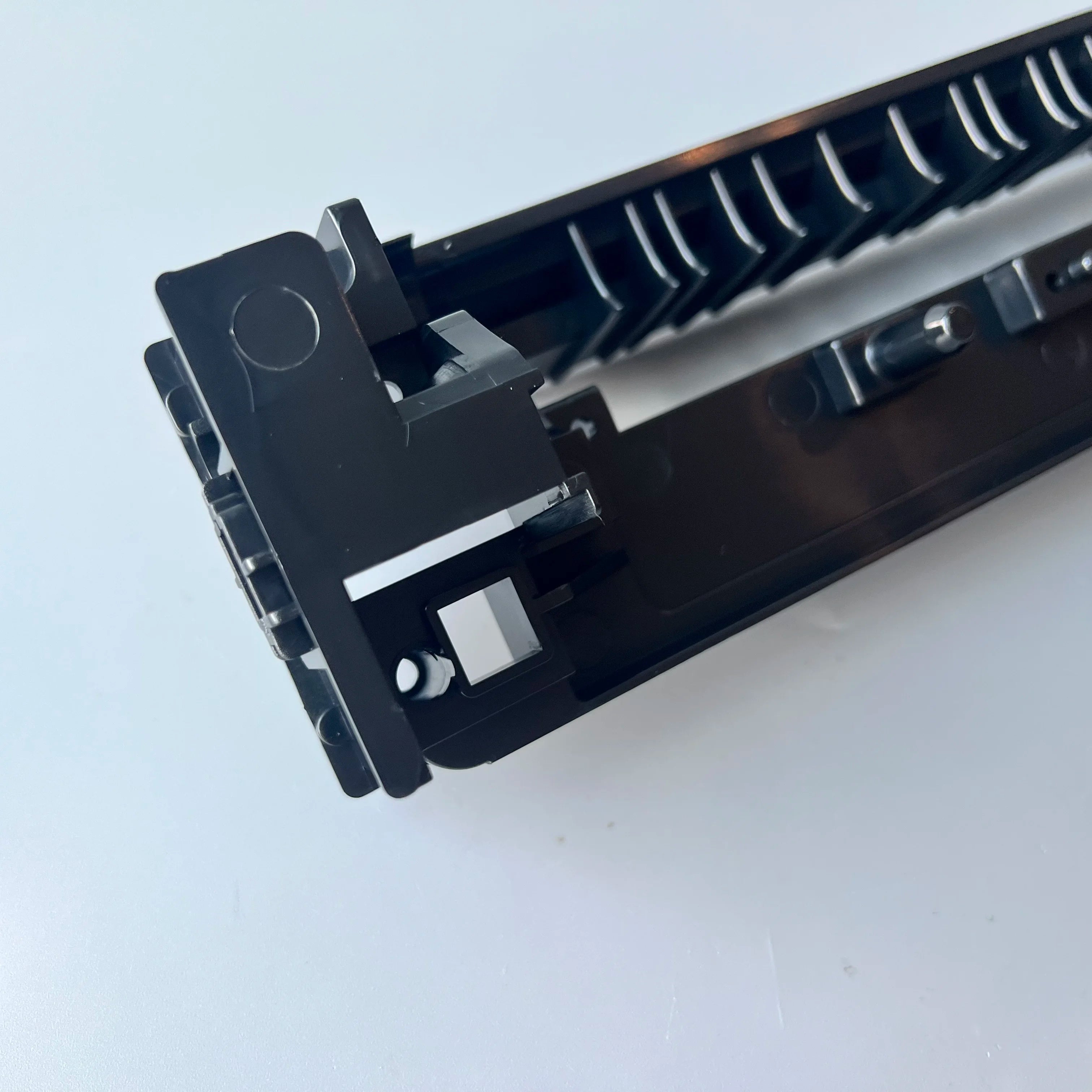 356D1060198 356D1060198H 全新支架（PS4）（洗車架部分）適用於富士 Frontier 550/570