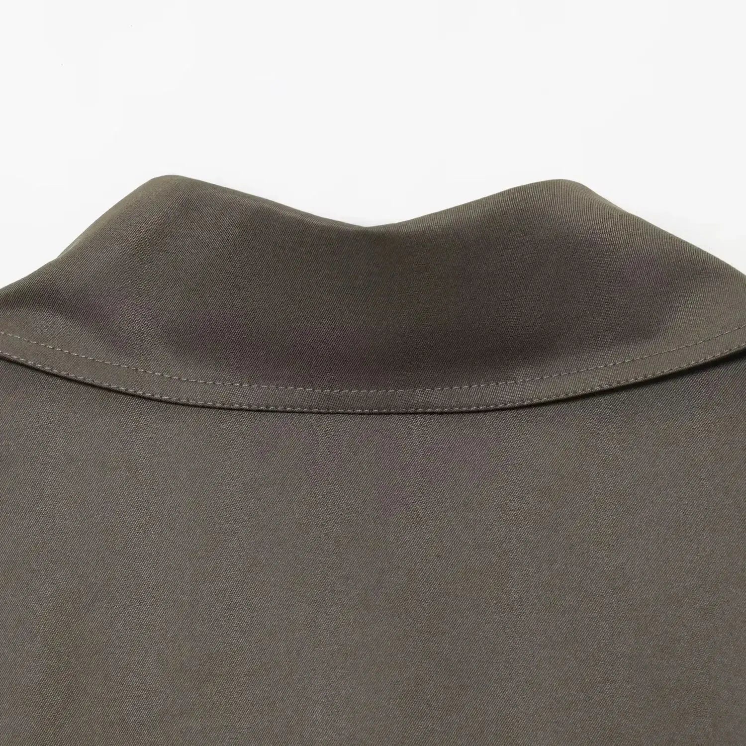 2025 Women's Coat European and American Style with Luxurious Belt