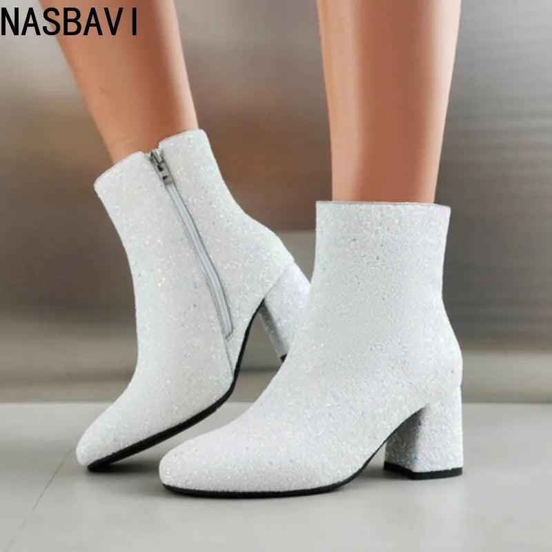 Nữ Hoàng: Bốt Cổ Ngắn Sang Trọng Đính Vàng Bạc - Daisan Mart
