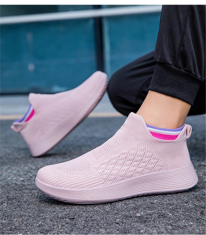 Men's and Women's Breathable Mesh Fashion Sports Shoes