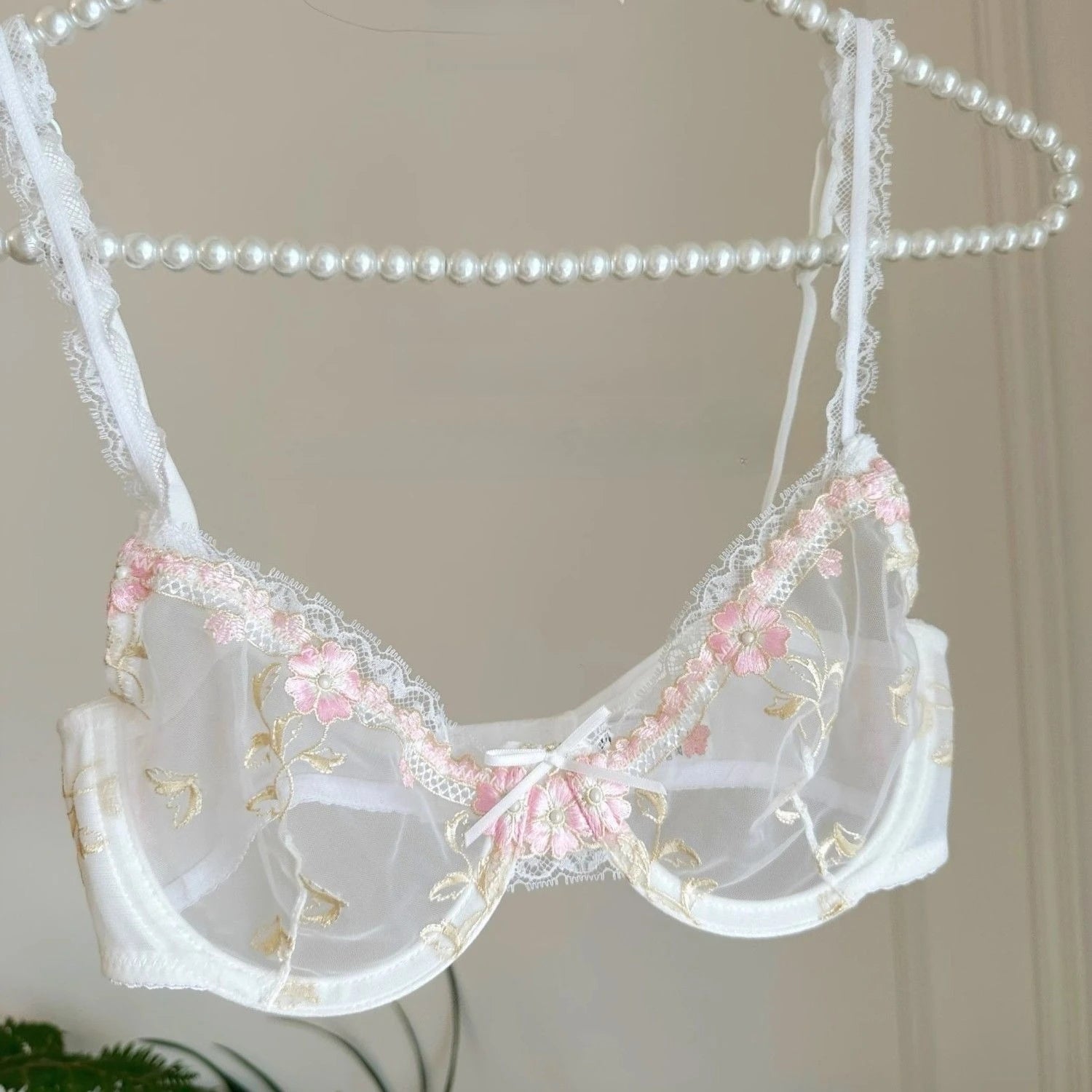 Women's Sexy White French Patterned Sheer Lace Bra
