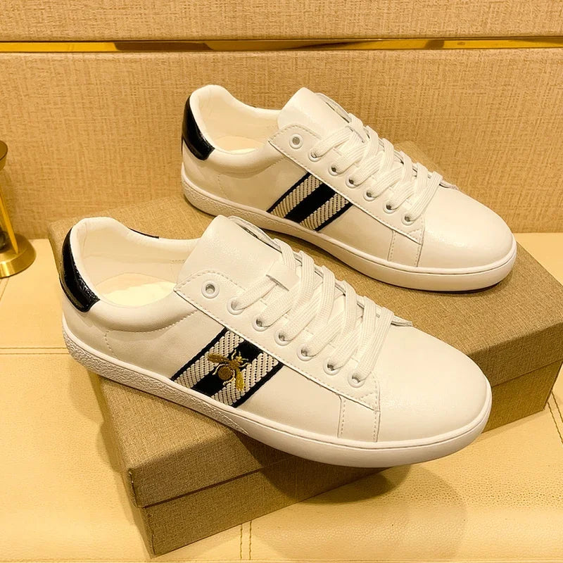 High-end Fashion Men's Embroidered Leather Shoes Sneaker