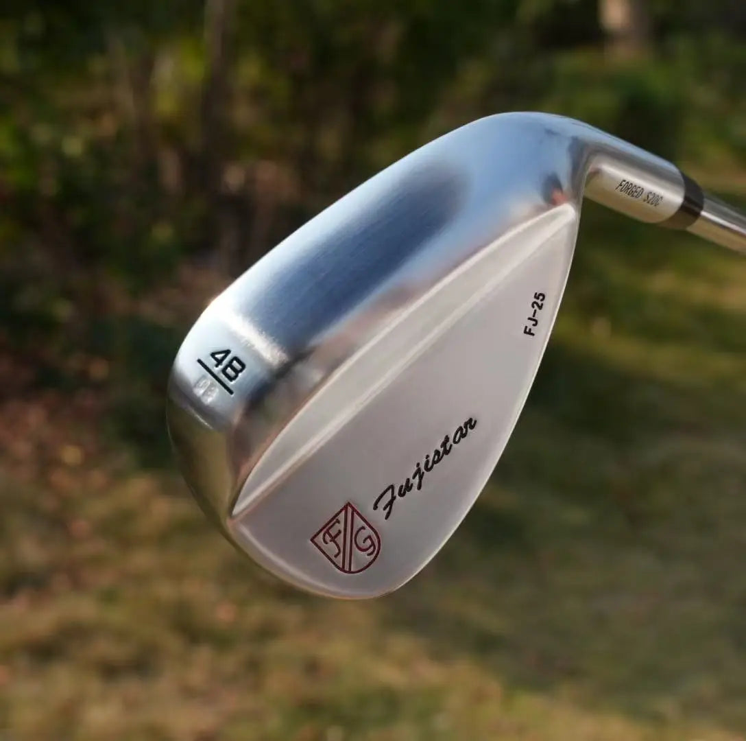 Premium Golf Wedge - Soft Iron Head, Precise Control