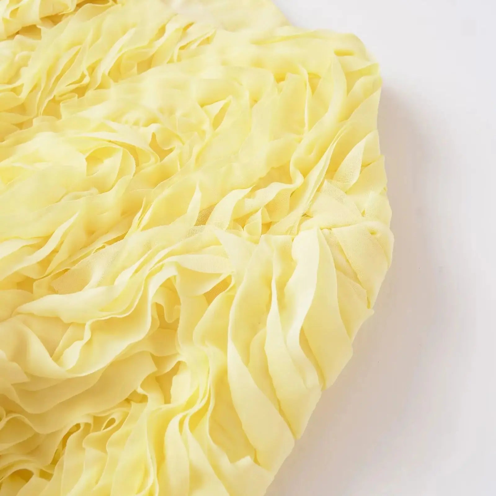 Cardigan Nữ Vàng 2025 - Phong Cách Cá Tính Mới