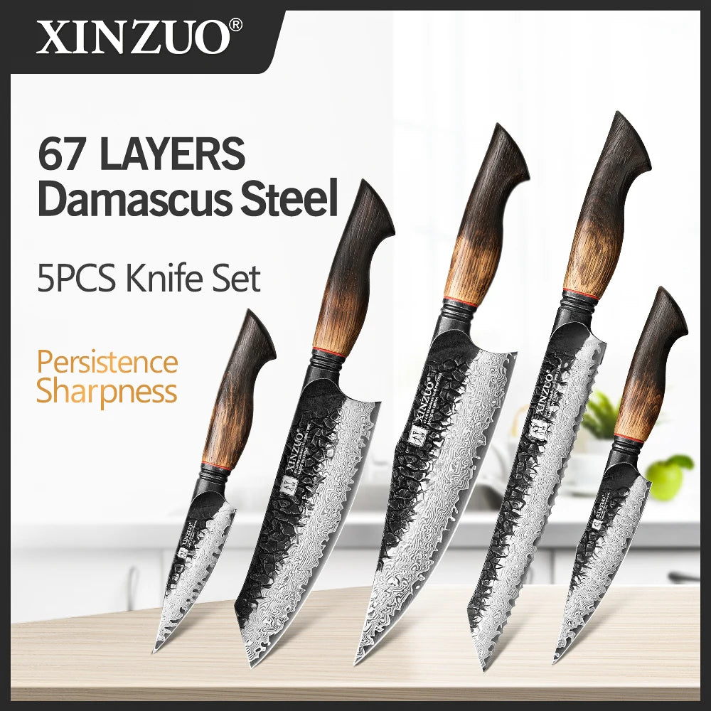 Bộ dao 5 chiếc thép Damascus 67 lớp, tay cầm gỗ màu nâu, lưỡi dao hoa văn tinh xảo.