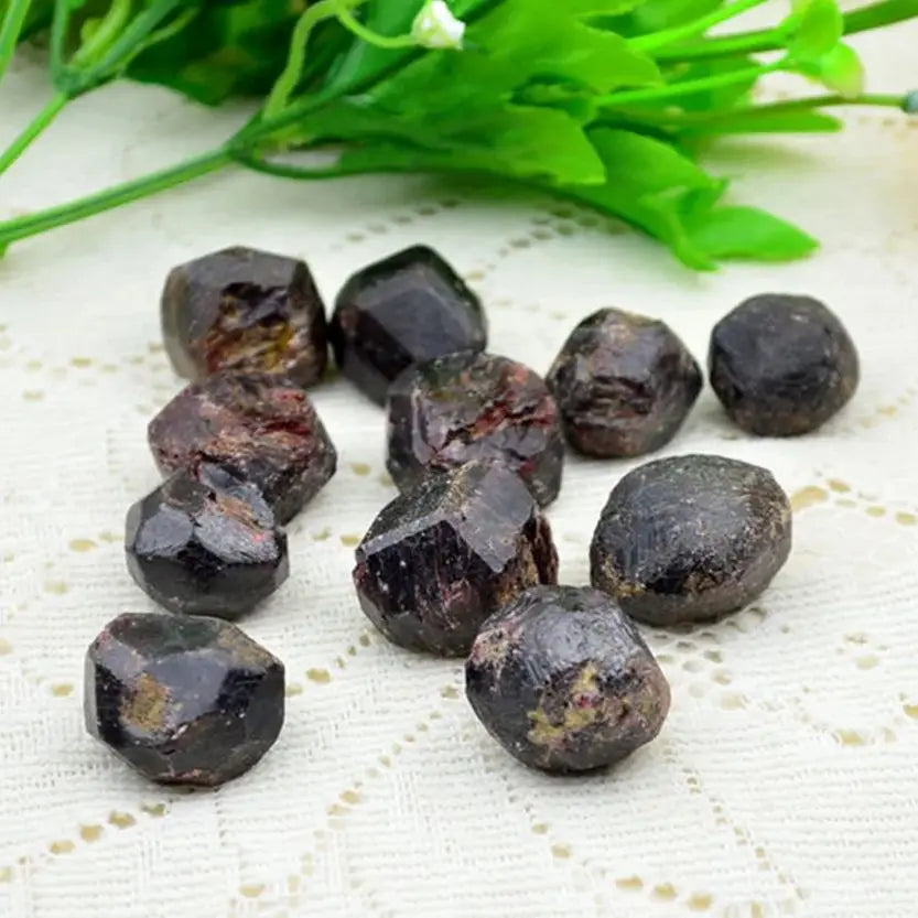 Đá Thô Garnet Tự Nhiên - Đá Quý Chữa Lành Tâm Linh