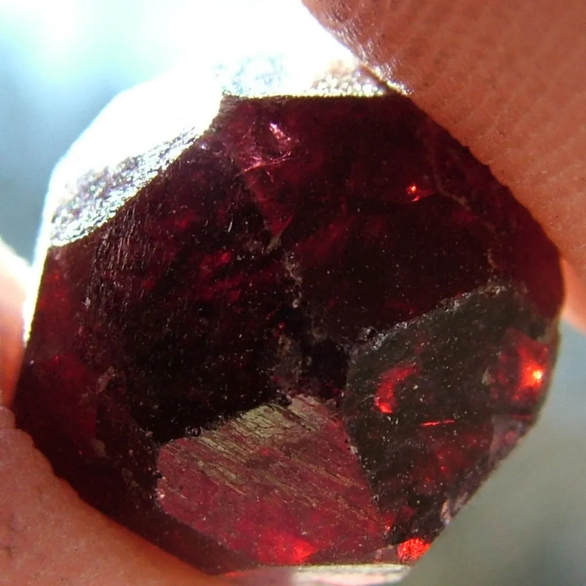 Natural Garnet: Boosts Energy and Health