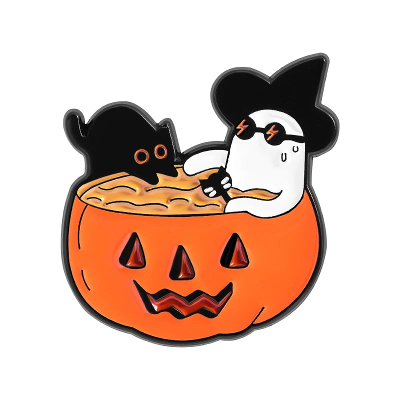 Halloween Pumpkin Animal Enamel Pins Ghost Capybara Grim Reaper Duck Spooky Season Brooches Lapel Badge Jewelry Gift for Friends