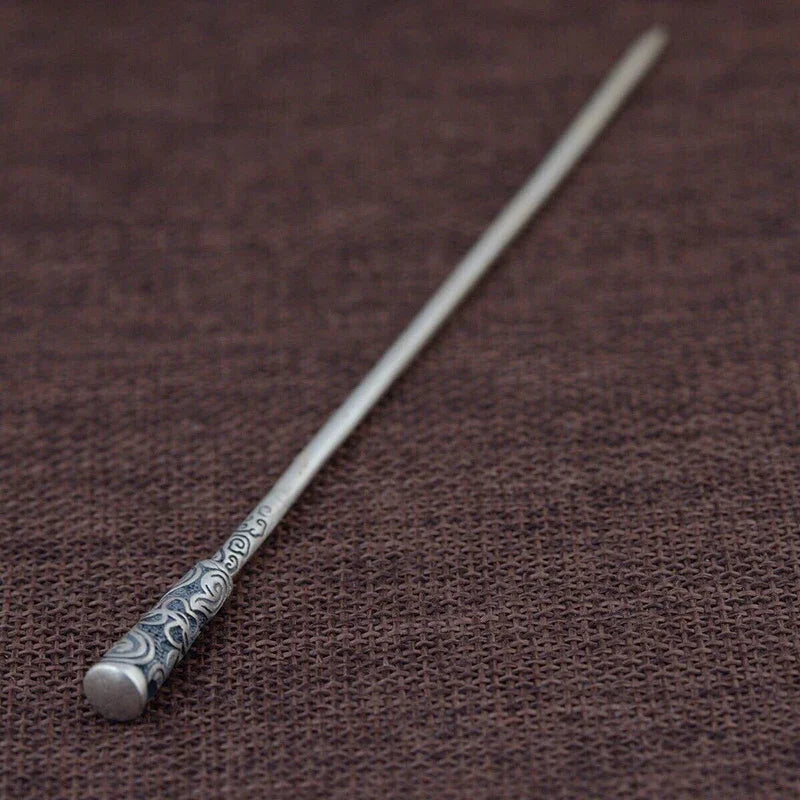 Elegant Silver Hairpin with Classic Charm