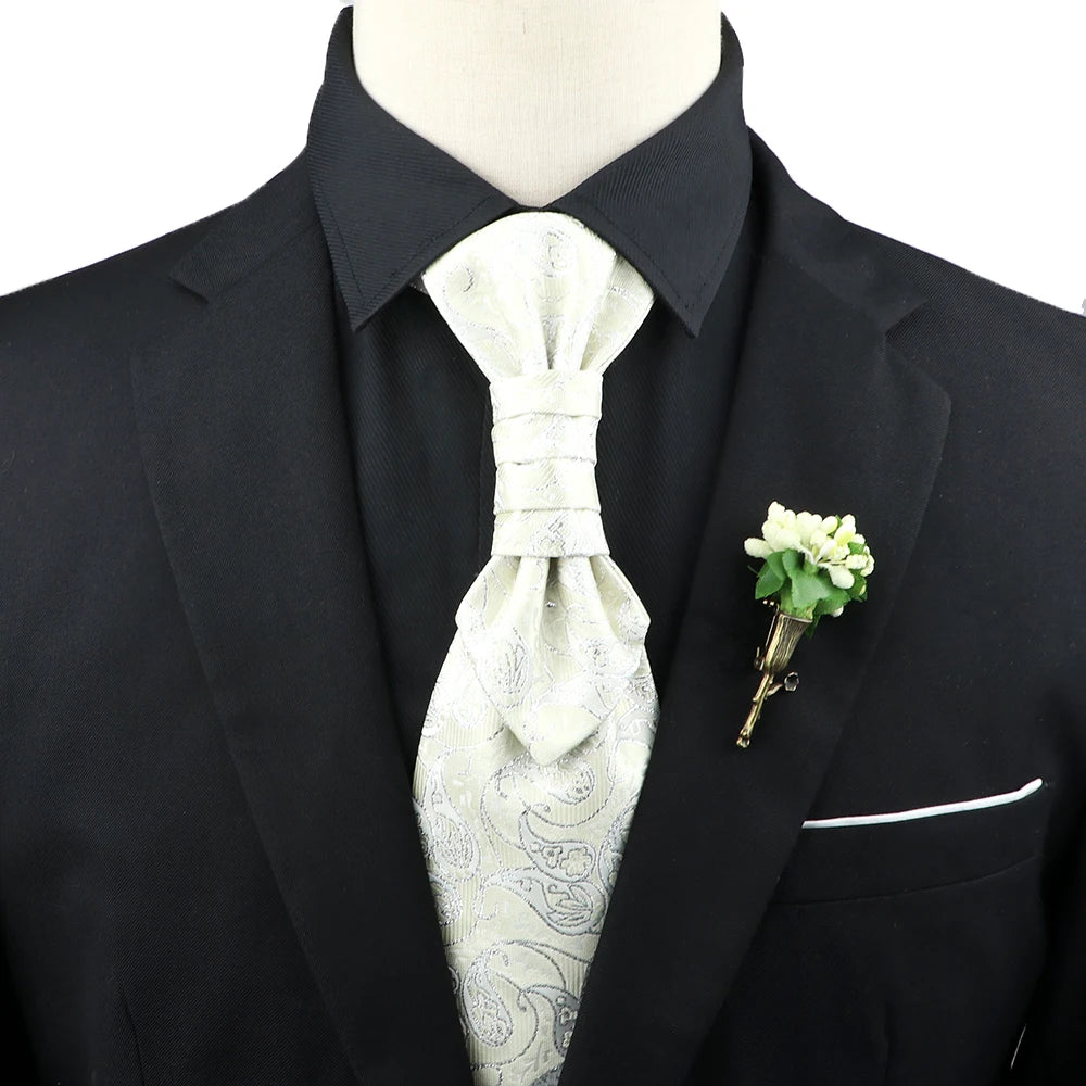 Premium luxury Paisley men's tie &amp; brooch