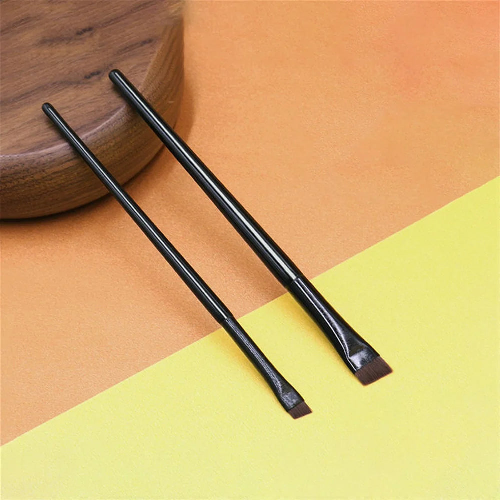 Chổi Xéo Đa Năng Vẽ Mày & Kẻ Mắt Permania Pro