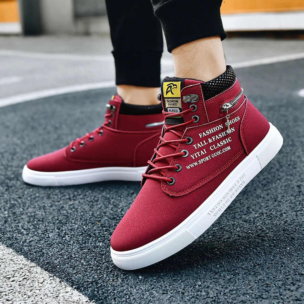 Men's Breathable High-Top Surfing Sneakers
