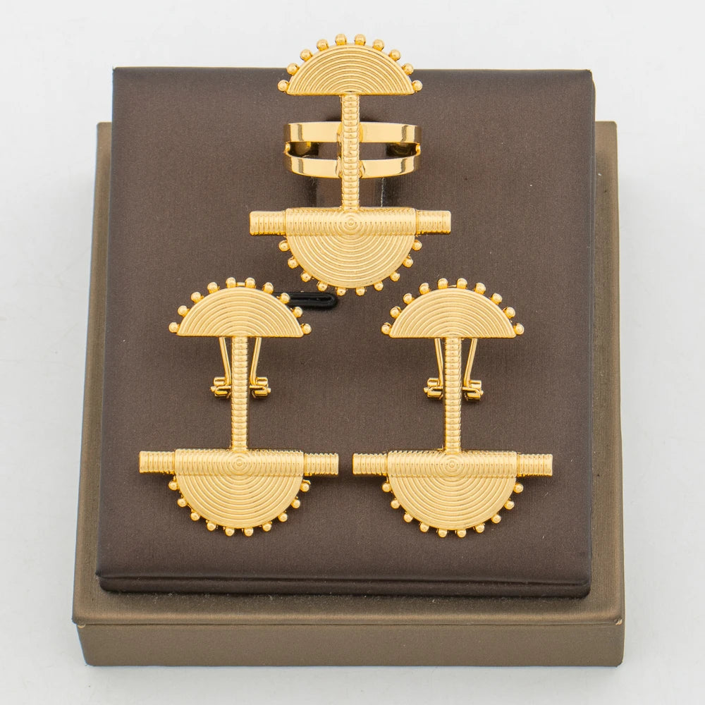 ###Bộ Trang Sức Vàng Quý: Khuyên Tai & Nhẫn Dành Cho Nữ