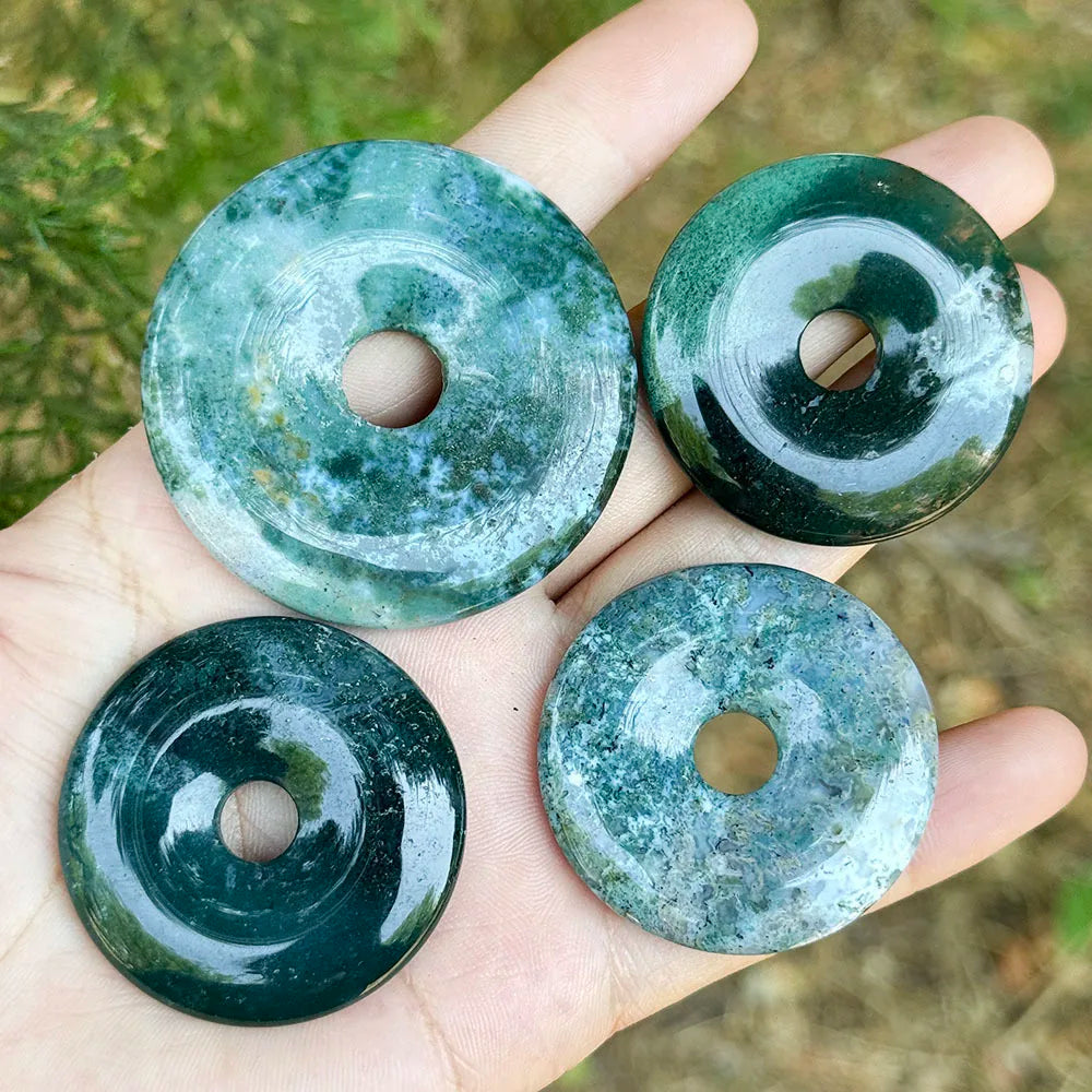 Đá Mã Não Rêu Tròn Xỏ Lỗ 30/40/50mm Làm Trang Sức