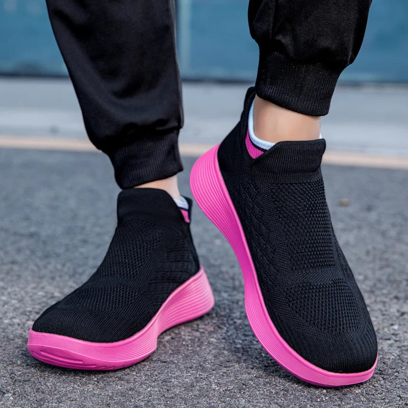 Men's and Women's Breathable Mesh Fashion Sports Shoes
