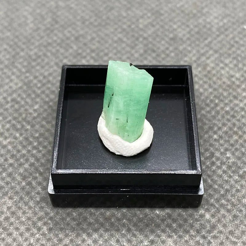 Natural Emerald - Gemstone Collection + Box