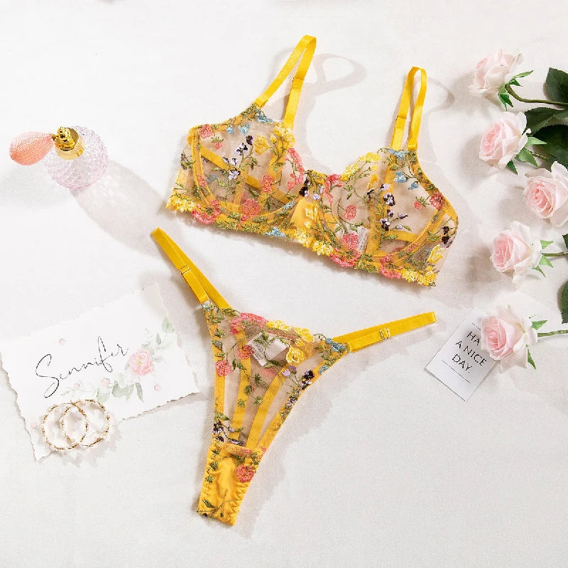 Women's Boho 2-Piece Floral Embroidery Lace Lingerie Set Fashion