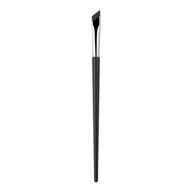 Slim Angled Eyeliner Brush - The Perfect Makeup Tool