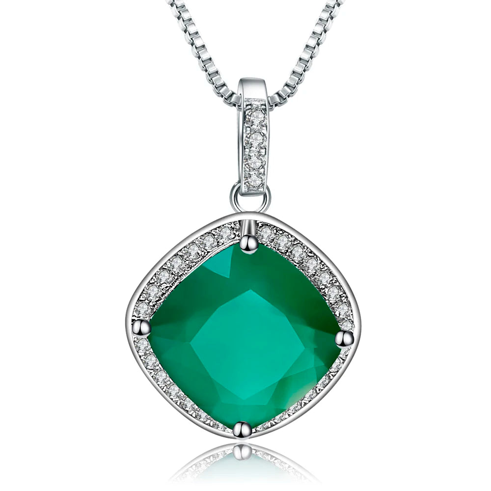 Emerald Jewelry Set - Luxurious and Sophisticated