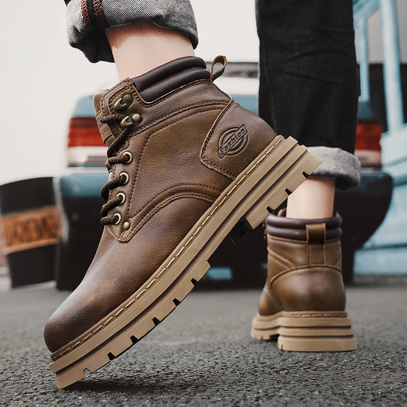 Men's High-Quality Leather Shoes with Comfortable and Fashionable Flat Soles