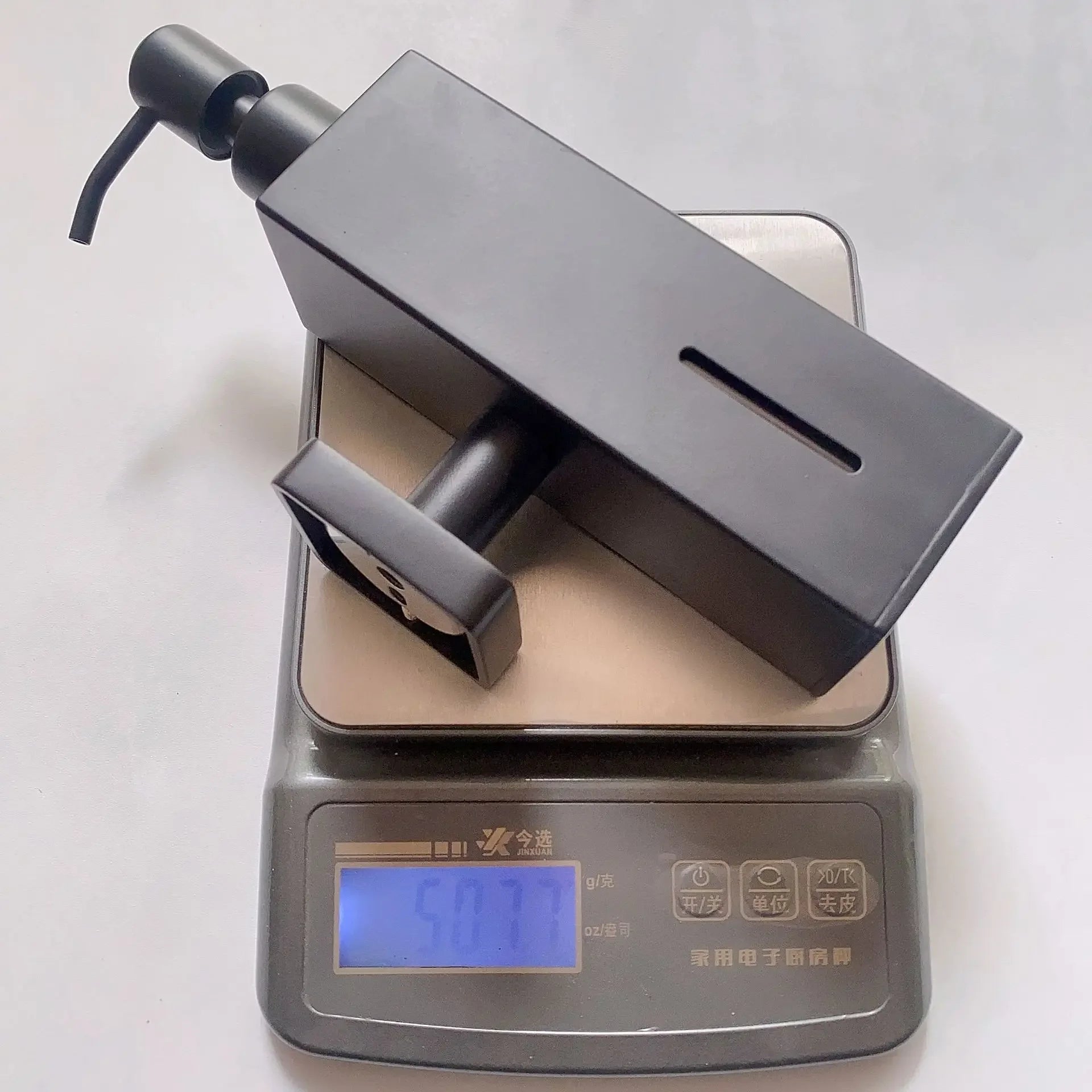 Bình Xà Phòng Inox 250ML Treo Tường Vàng Đen Khách Sạn - Daisan Mart