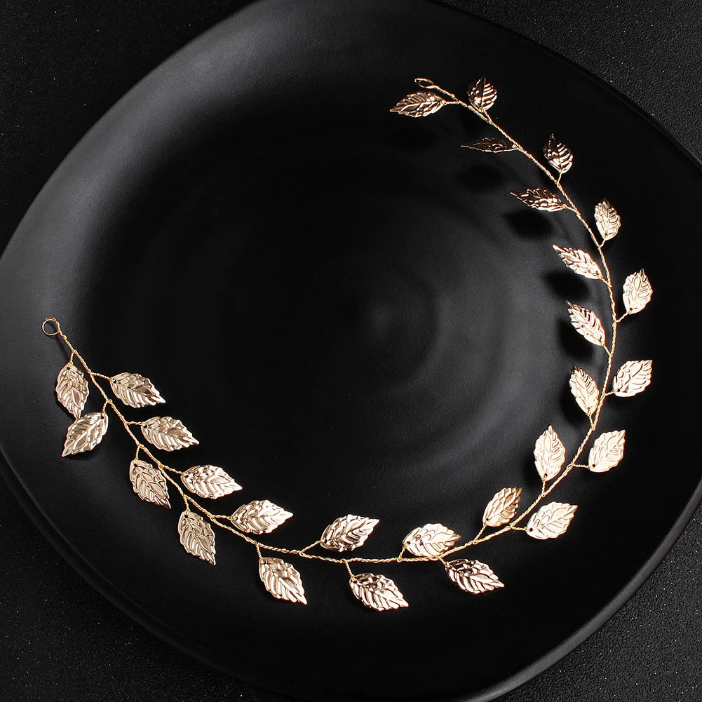 Vương Miện Cô Dâu Ngọc Trai Lá Hoa Đính Đá Sang Trọng