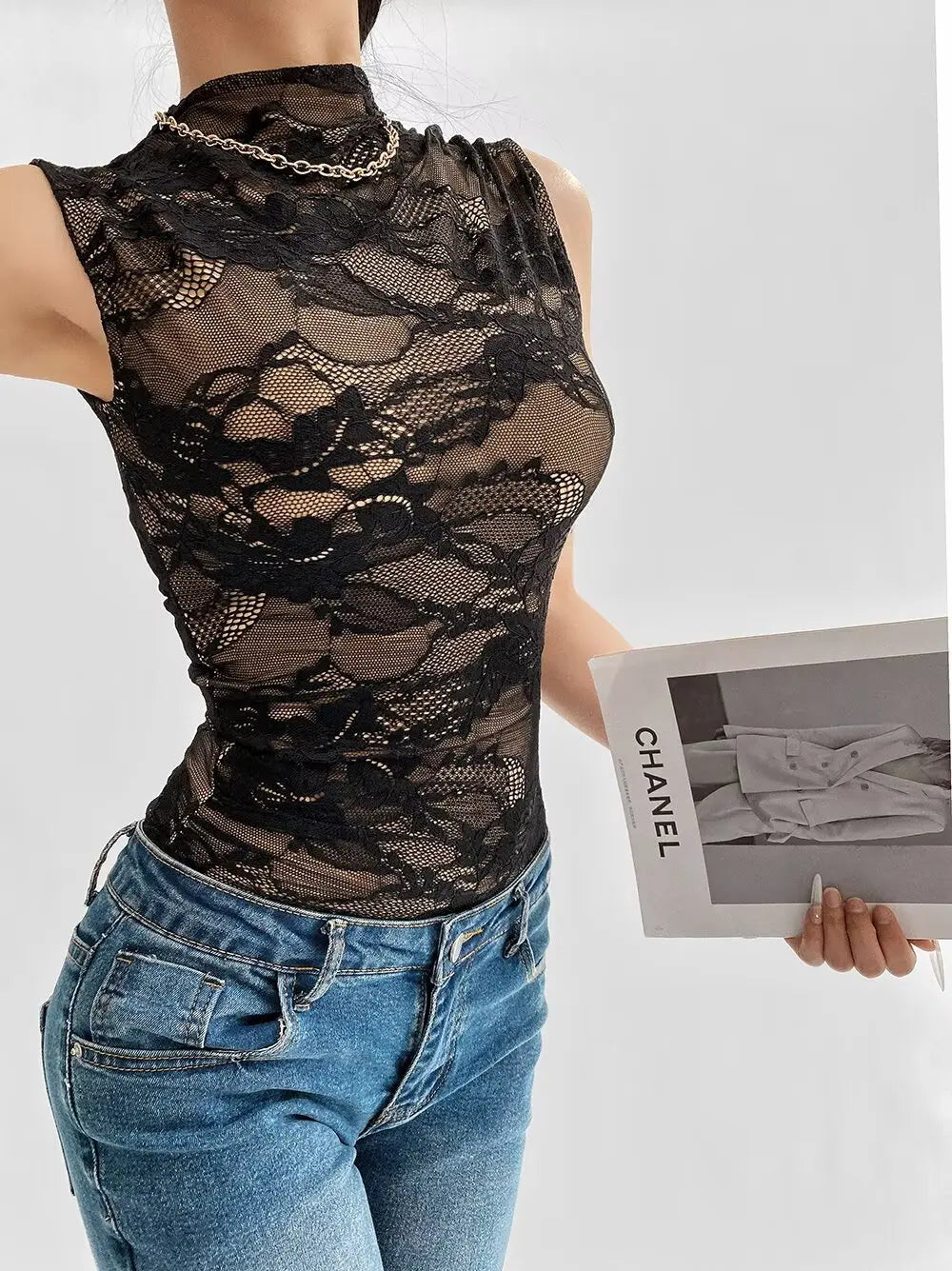 Fall 2025 color-blocked lace bodysuit, high neck, sleeveless, sexy