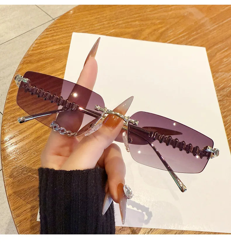 Kính Râm Thời Trang Không Viền 2025 Cho Nữ