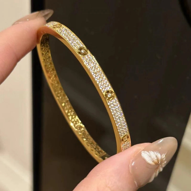 Classic luxury semi-circular 925 silver ring with stones