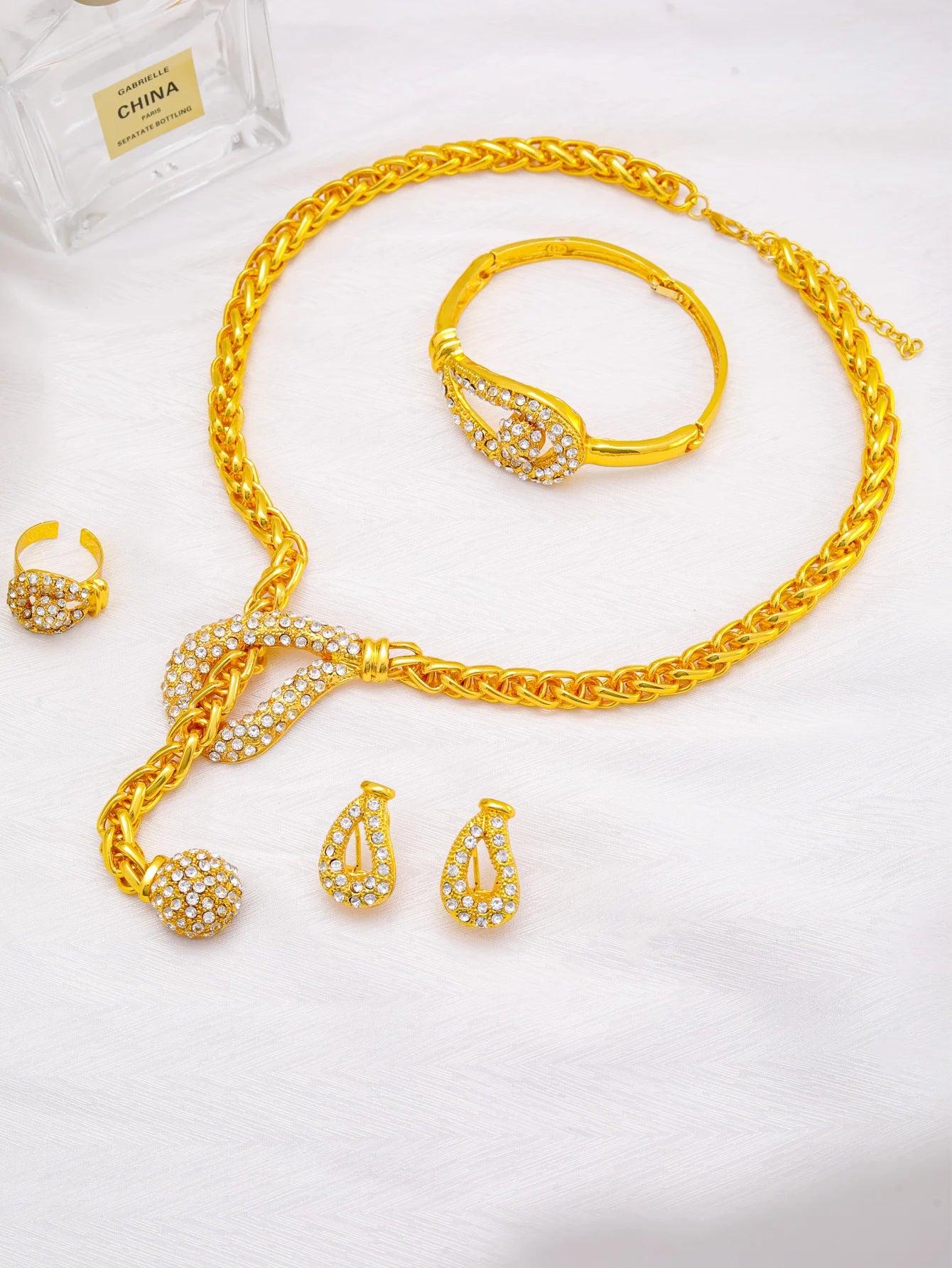 Luxurious 24K Dubai Gold Plated Women's Jewelry Set for Party