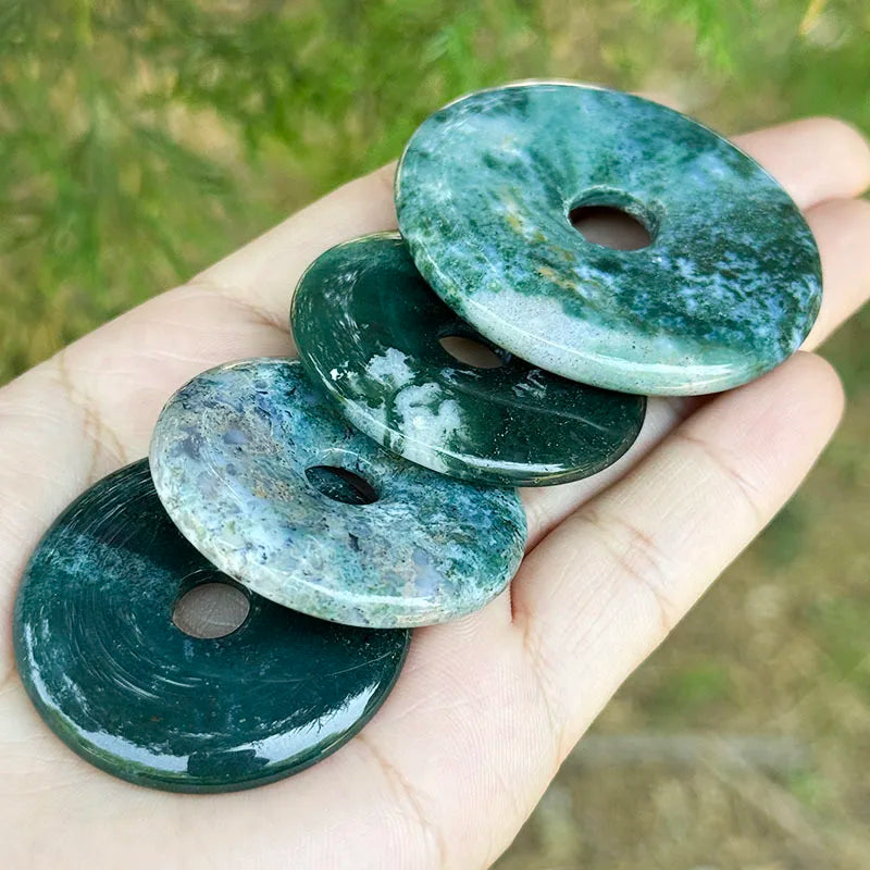 Đá Mã Não Rêu Tròn Xỏ Lỗ 30/40/50mm Làm Trang Sức