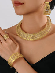 Luxurious 18k Dubai &amp; Indian Gold Jewelry Set