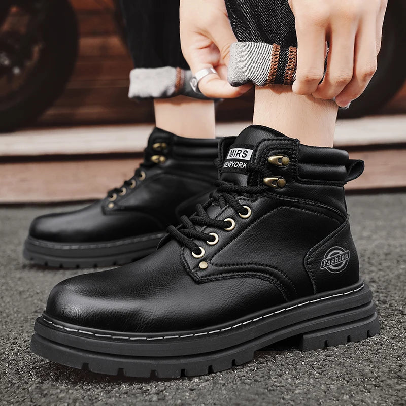 Men's High-Quality Leather Shoes with Comfortable and Fashionable Flat Soles